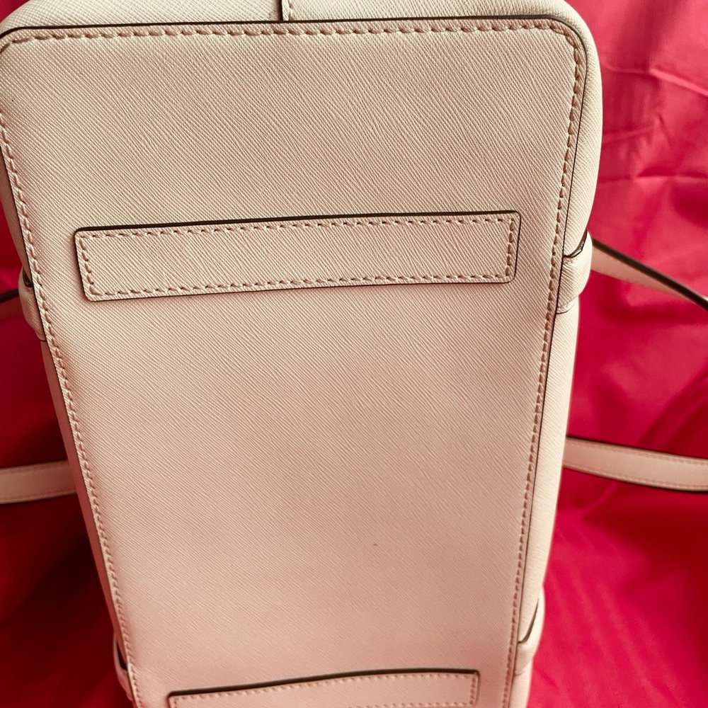 Authentic Kate Spade - Picture 3 of 6